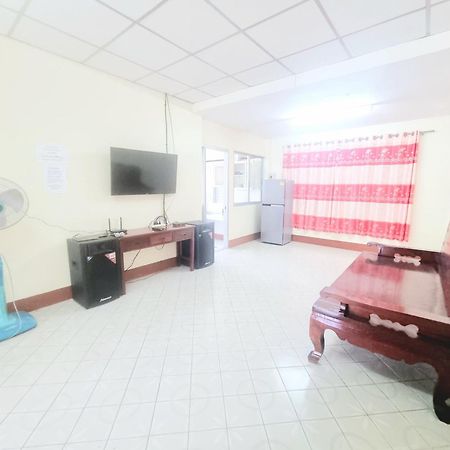 Mae Rampung Beach House คาราโอเกะและสระเด็ก Rayong Buitenkant foto