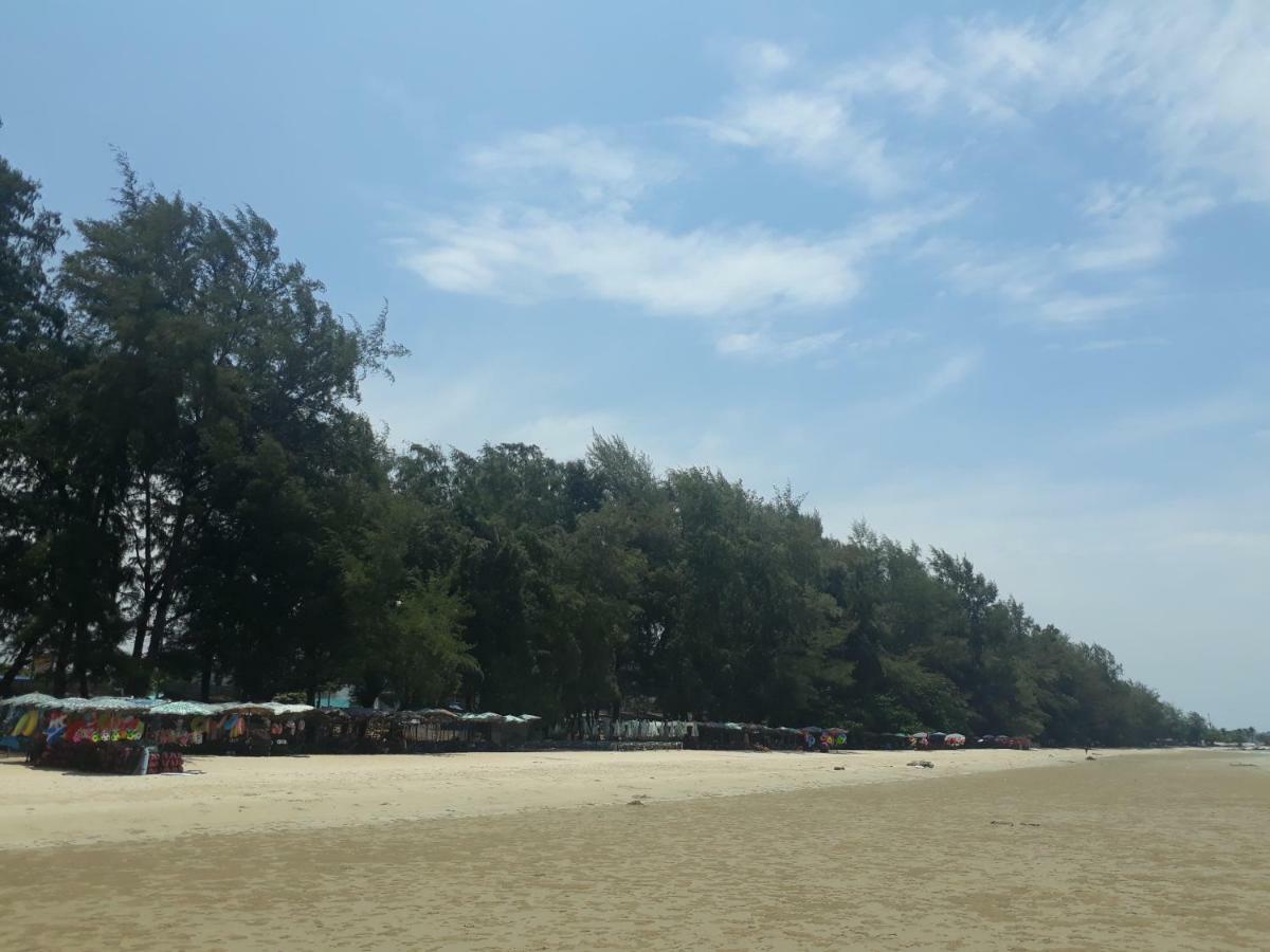 Mae Rampung Beach House คาราโอเกะและสระเด็ก Rayong Buitenkant foto